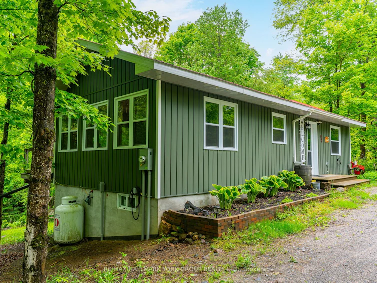 1664 Minnicock Lake Road, Highlands East, ON, K0M 1S0 - 26