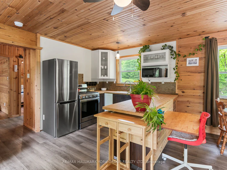 1664 Minnicock Lake Road, Highlands East, ON, K0M 1S0 - 10