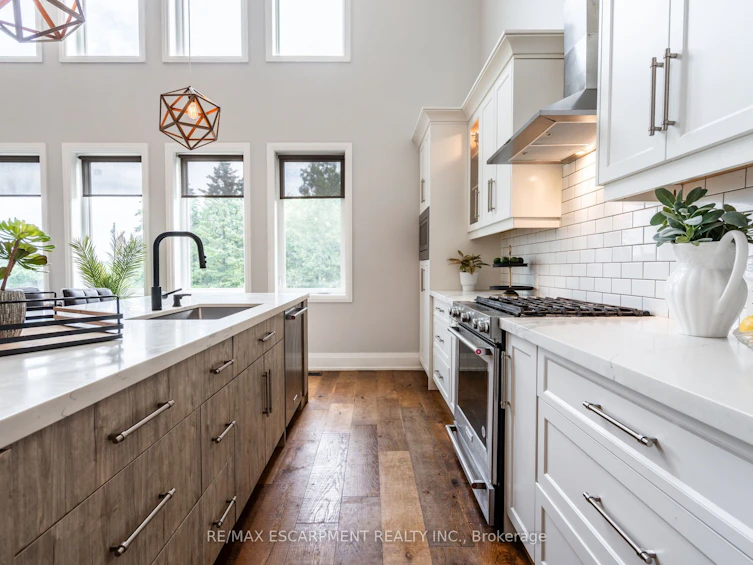 4 Concession 11 Road E, Hamilton, ON, L8B 1H8 - 10