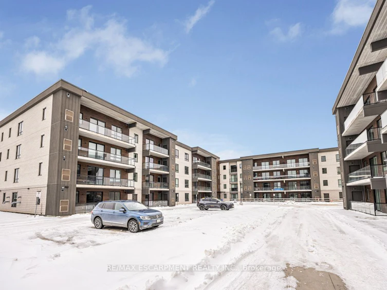 301-7549A Kalar Road, Niagara Falls, ON, L2H 3W6 - 2