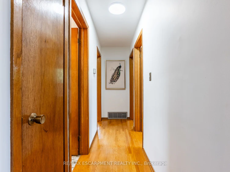 18 Renner Court, Hamilton, ON, L8K 6J4 - 18