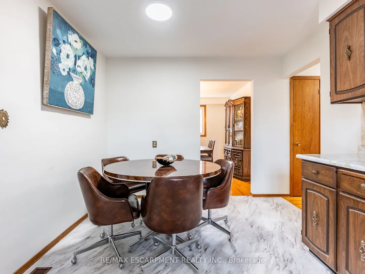 18 Renner Court, Hamilton, ON, L8K 6J4 - 17