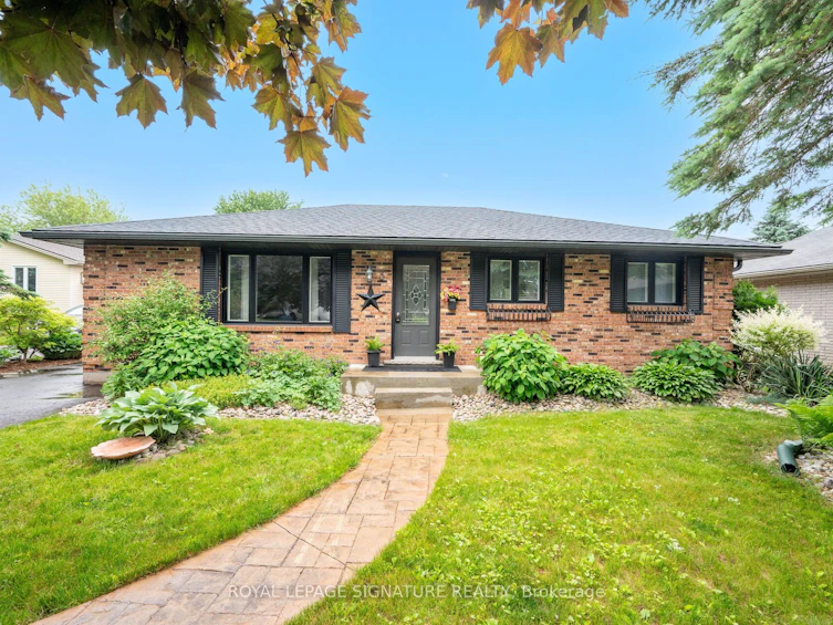3 Kamps Crescent, Tillsonburg, ON, N4G 5H8 - 4
