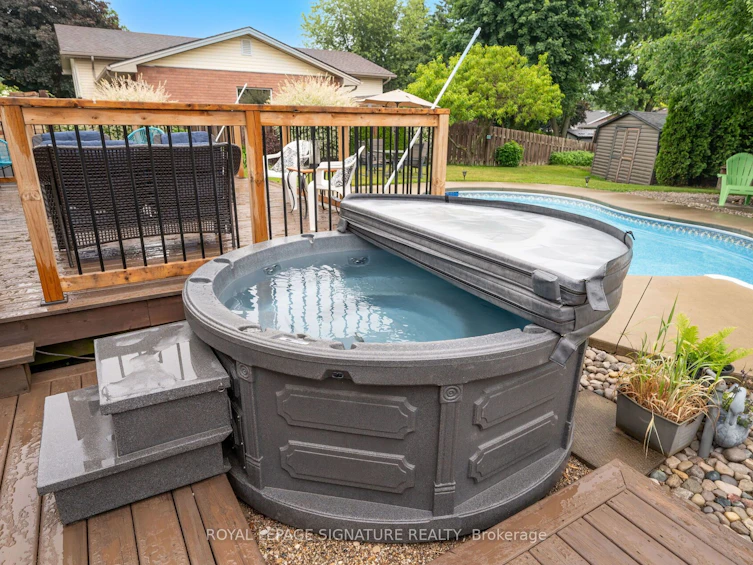 3 Kamps Crescent, Tillsonburg, ON, N4G 5H8 - 36