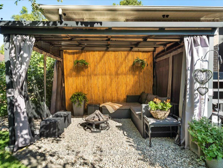 7 May Avenue, Belleville, ON, K8P 2N8 - 26