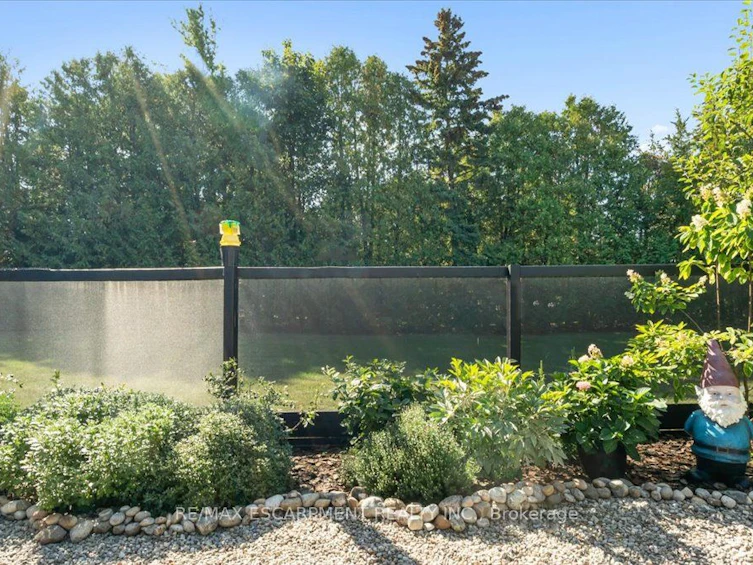 7 May Avenue, Belleville, ON, K8P 2N8 - 25