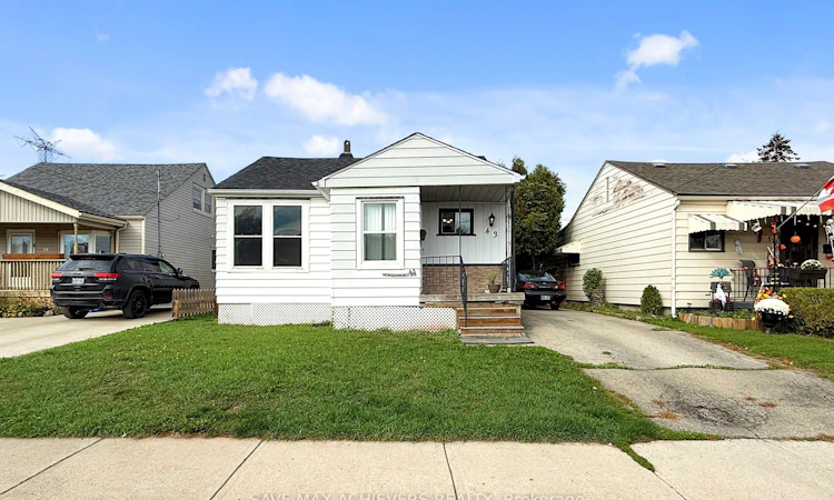 43 Normanhurst Avenue