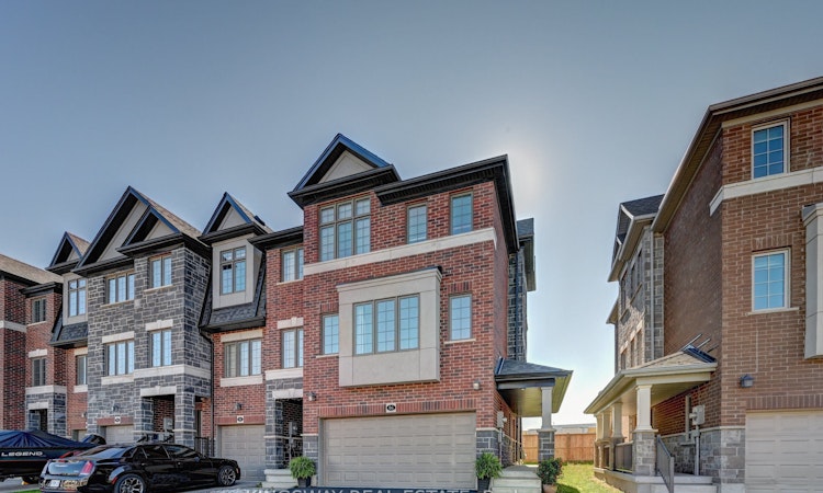 86 Monarch Woods Drive