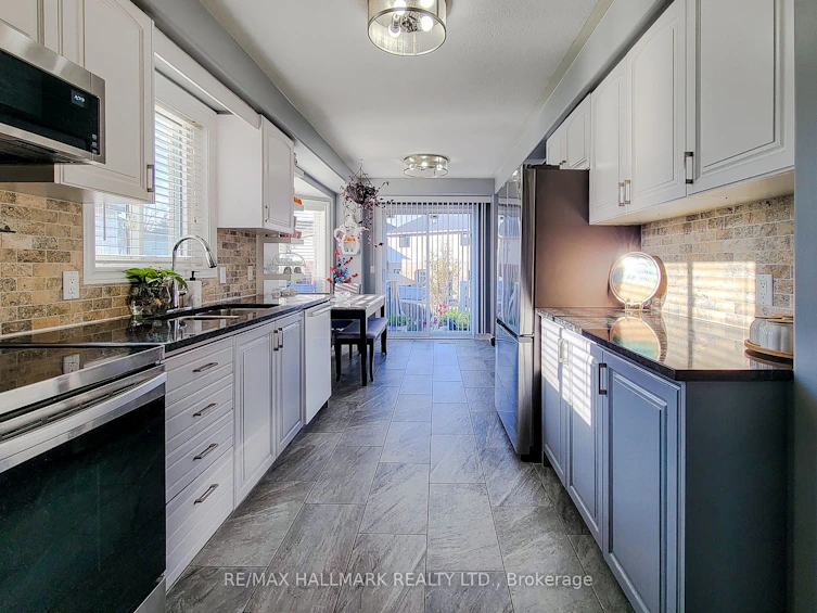 34 Marilyn Court, Hamilton, ON, L9B 2T5 - 23