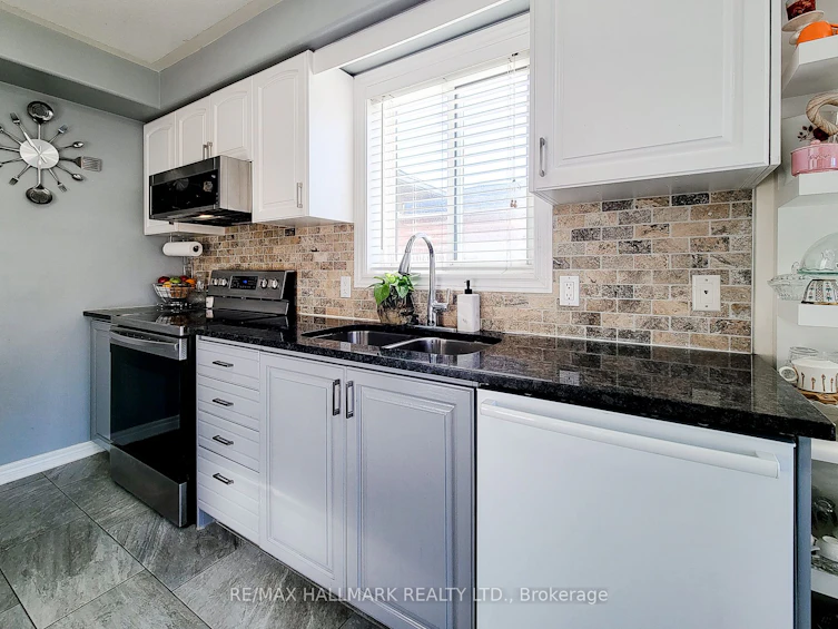 34 Marilyn Court, Hamilton, ON, L9B 2T5 - 21