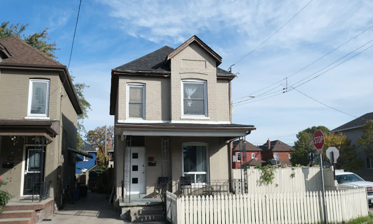 75 Keith Street