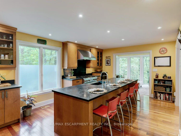 59 Park Road S, Grimsby, ON, L3M 4E7 - 15