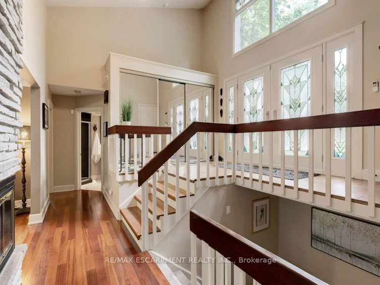 59 Park Road S, Grimsby, ON, L3M 4E7 - 6
