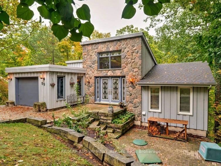 59 Park Road S, Grimsby, ON, L3M 4E7 - 2
