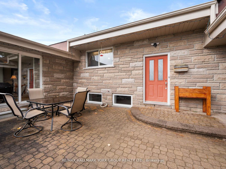 102 Albert Street, Kawartha Lakes, ON, K0M 1K0 - 3