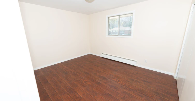 536 Glen Forrest Boulevard, Waterloo, ON, N2L 4J2 - 9