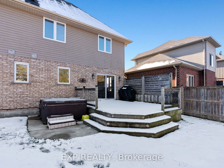 102 Joseph Street, Lucan Biddulph, ON, N0M 2J0 - 37