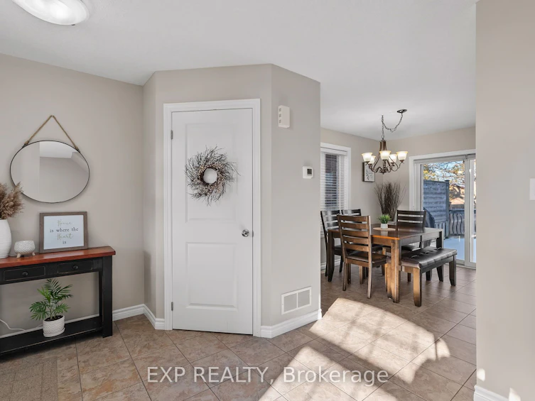 102 Joseph Street, Lucan Biddulph, ON, N0M 2J0 - 6