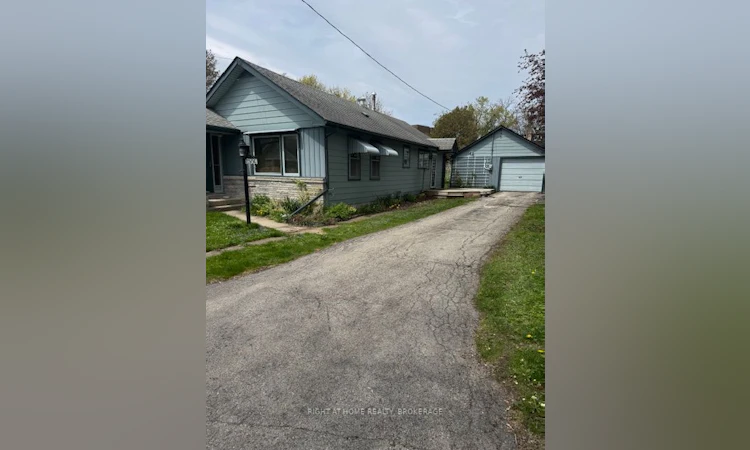 3906 Alexandra Road