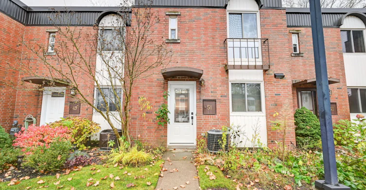 51-6476 Huggins Street, Niagara Falls, ON, L2J 1G9