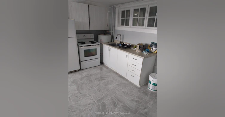 89 King Street W, Brockville, ON, K6V 3R1 - 8