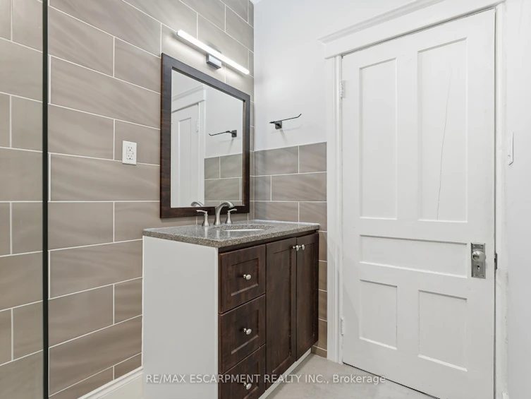 68-70 Robert Street N, Hamilton, ON, L8L 2P3 - 40