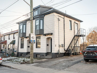 68-70 Robert Street N - 2