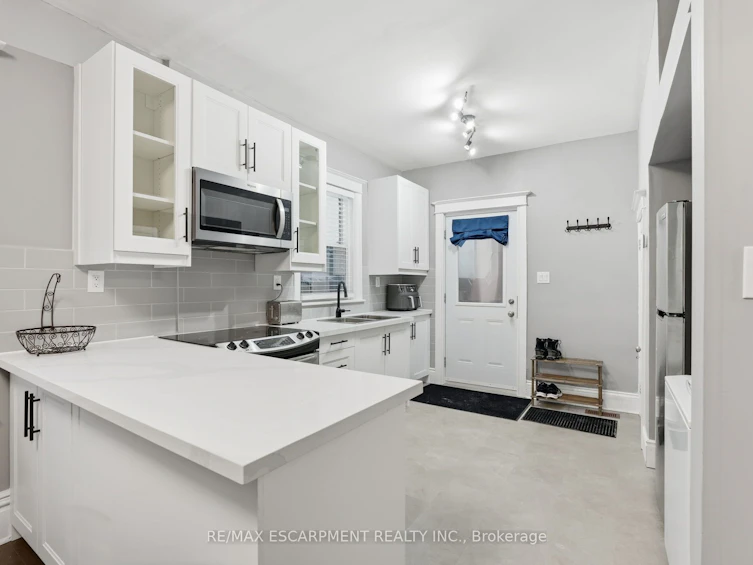 68-70 Robert Street N, Hamilton, ON, L8L 2P3 - 34