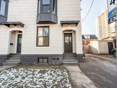 68-70 Robert Street N - 3