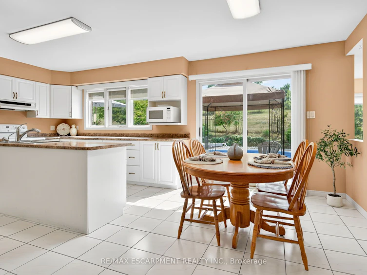 22 Weneil Drive, Hamilton, ON, L8B 0Z6 - 20