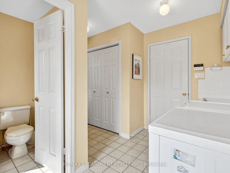 22 Weneil Drive, Hamilton, ON, L8B 0Z6 - 28