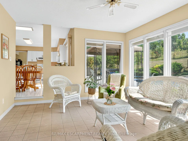 22 Weneil Drive, Hamilton, ON, L8B 0Z6 - 21