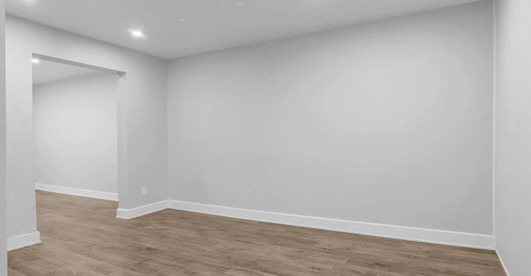22 Harvey Street, Hamilton, ON, L8L 2L8 - 2