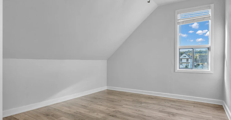 22 Harvey Street, Hamilton, ON, L8L 2L8 - 36