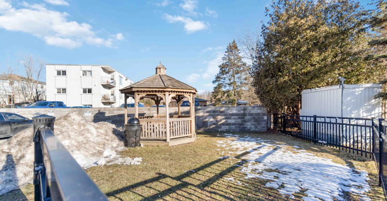 90-283 Fairway Road N, Kitchener, ON, N2A 2P1 - 3