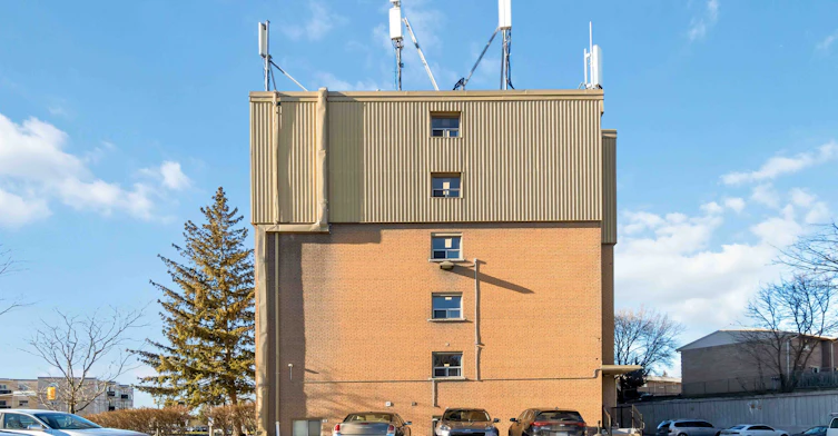 90-283 Fairway Road N, Kitchener, ON, N2A 2P1
