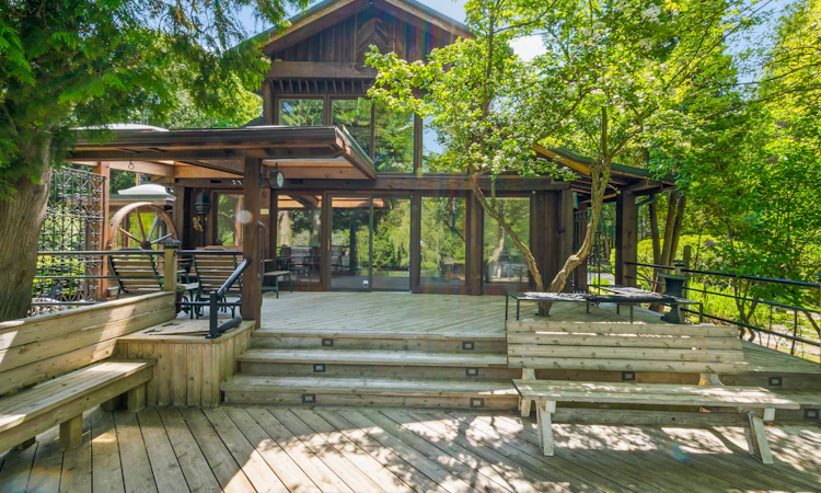 15 River Bluff Path