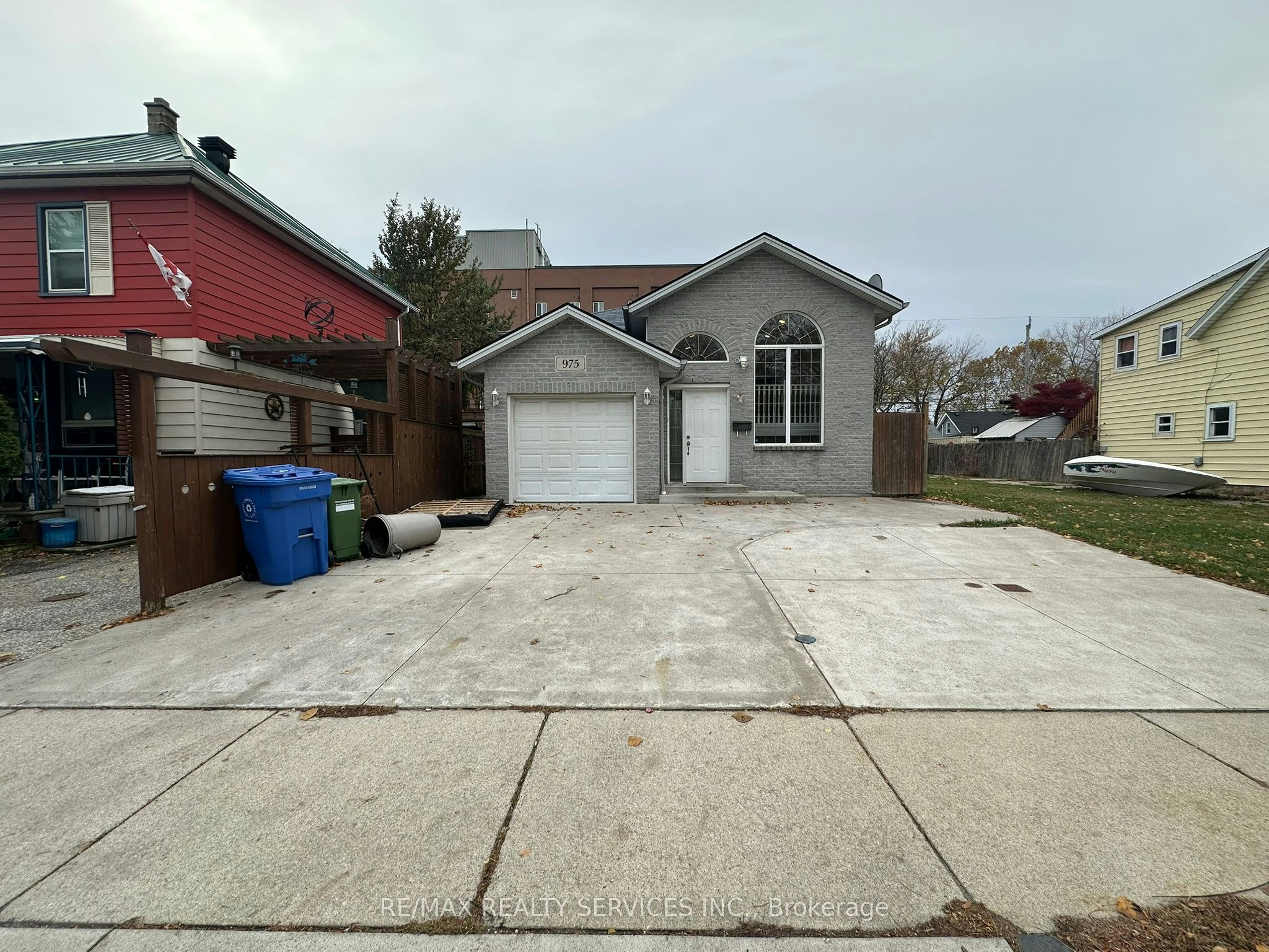 975 Albert Road, Windsor, ON, N8Y 3P1