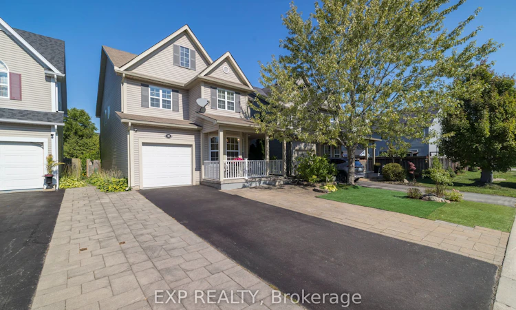 105 Hampson Crescent