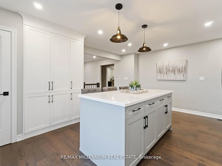 45 Bradley Street, St. Catharines, ON, L2T 1R5 - 4