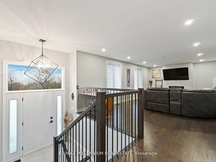 45 Bradley Street, St. Catharines, ON, L2T 1R5 - 2