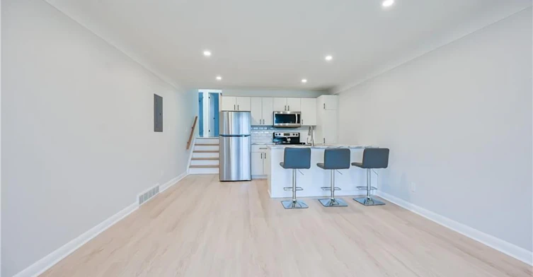 Upper-738 Mohawk Road E, Hamilton, ON, L8T 2R1 - 11