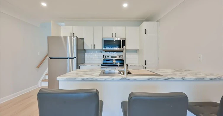 Upper-738 Mohawk Road E, Hamilton, ON, L8T 2R1 - 8