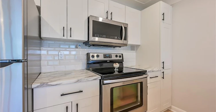 Upper-738 Mohawk Road E, Hamilton, ON, L8T 2R1 - 7