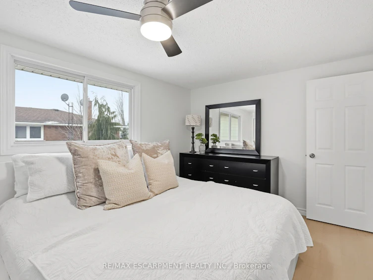 8 Elmore Drive N, Hamilton, ON, L8W 1T6 - 17