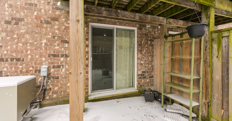 Lower Level b-96 Highgate Drive, Hamilton, ON, L8J 0C2 - 27