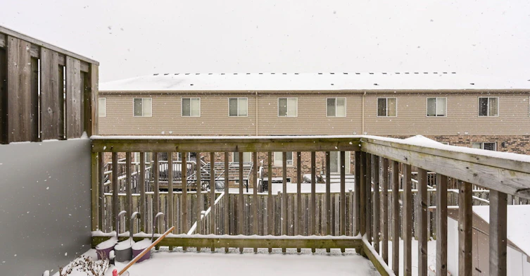 Lower Level b-96 Highgate Drive, Hamilton, ON, L8J 0C2 - 21