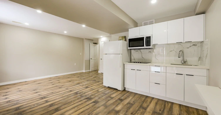 Lower Level b-96 Highgate Drive, Hamilton, ON, L8J 0C2 - 12
