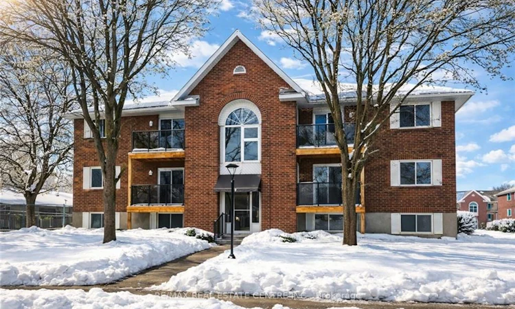 106-565 Greenfield Avenue
