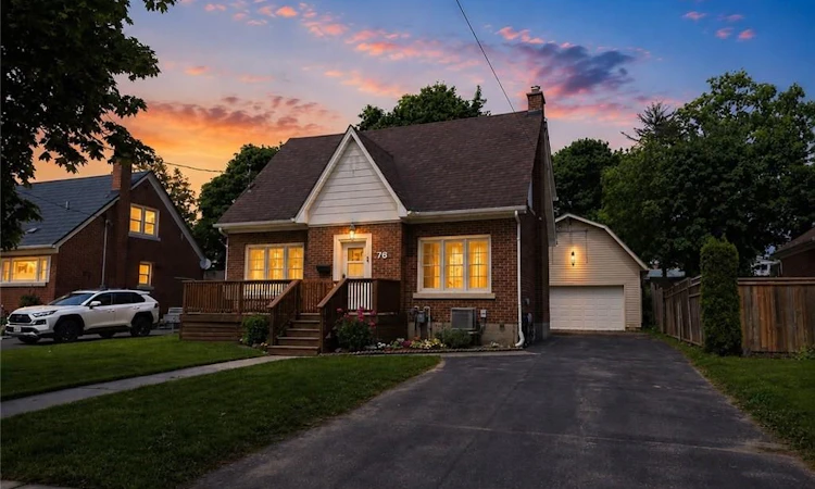 76 Brentwood Avenue